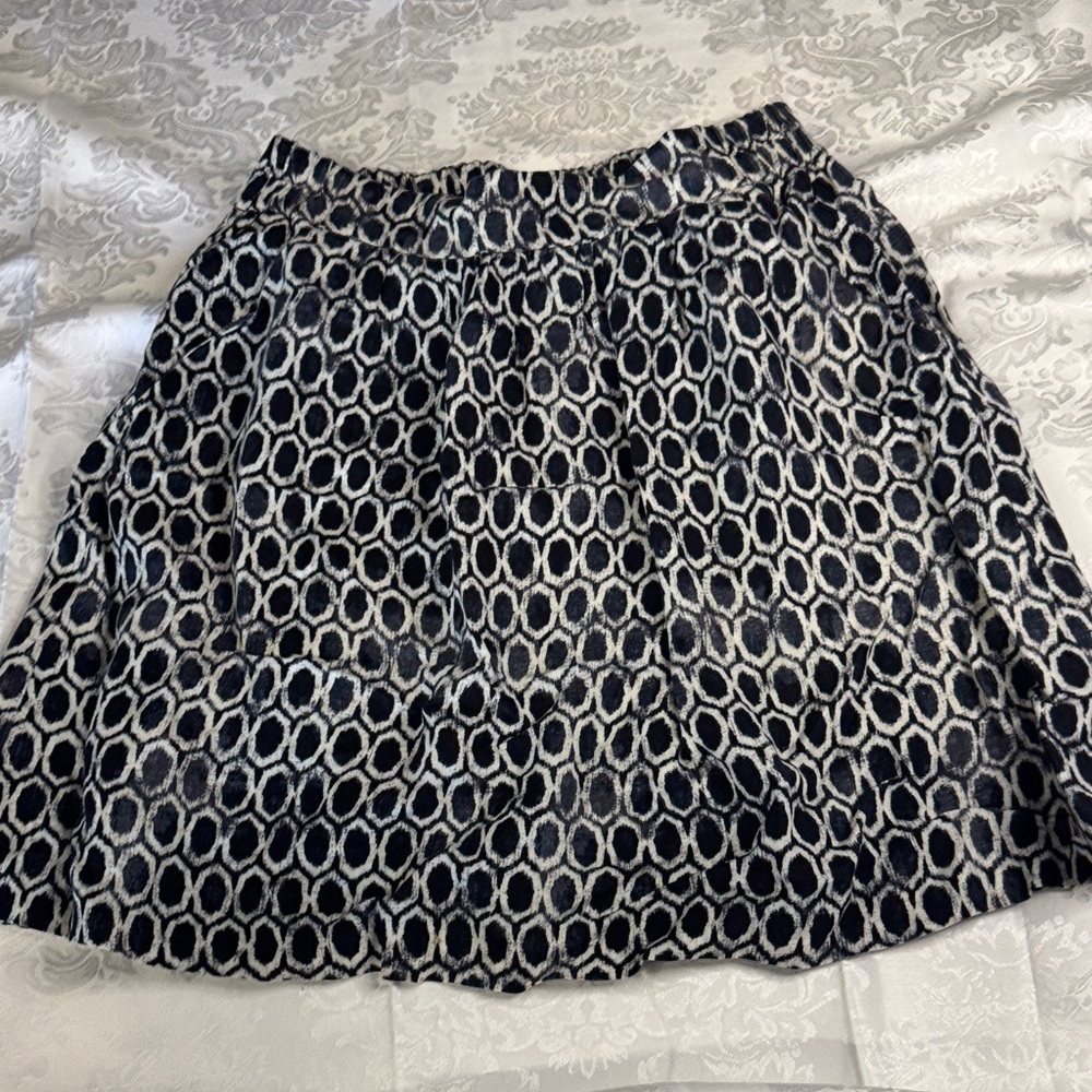 LOFT Navy Blue and White Patterned Skater Skirt size S